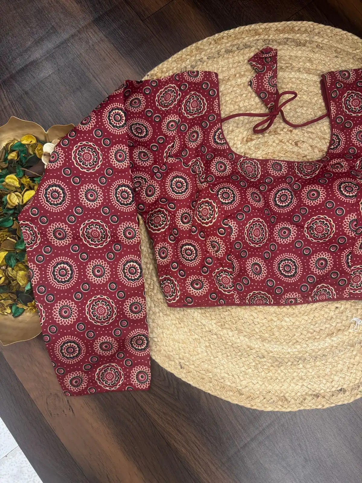 IMG-20241220-WA0008-1.jpg Sirpi (Blouse) - Maroon - Image 1