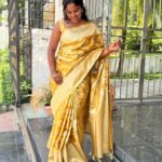 Svarna (Tissue Kancheevaram silk) Golden gold!