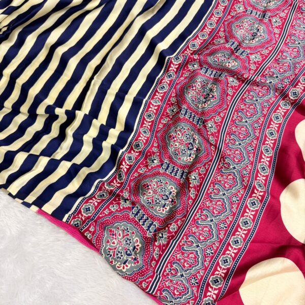 Zaraana (Modal silk) - Navy
