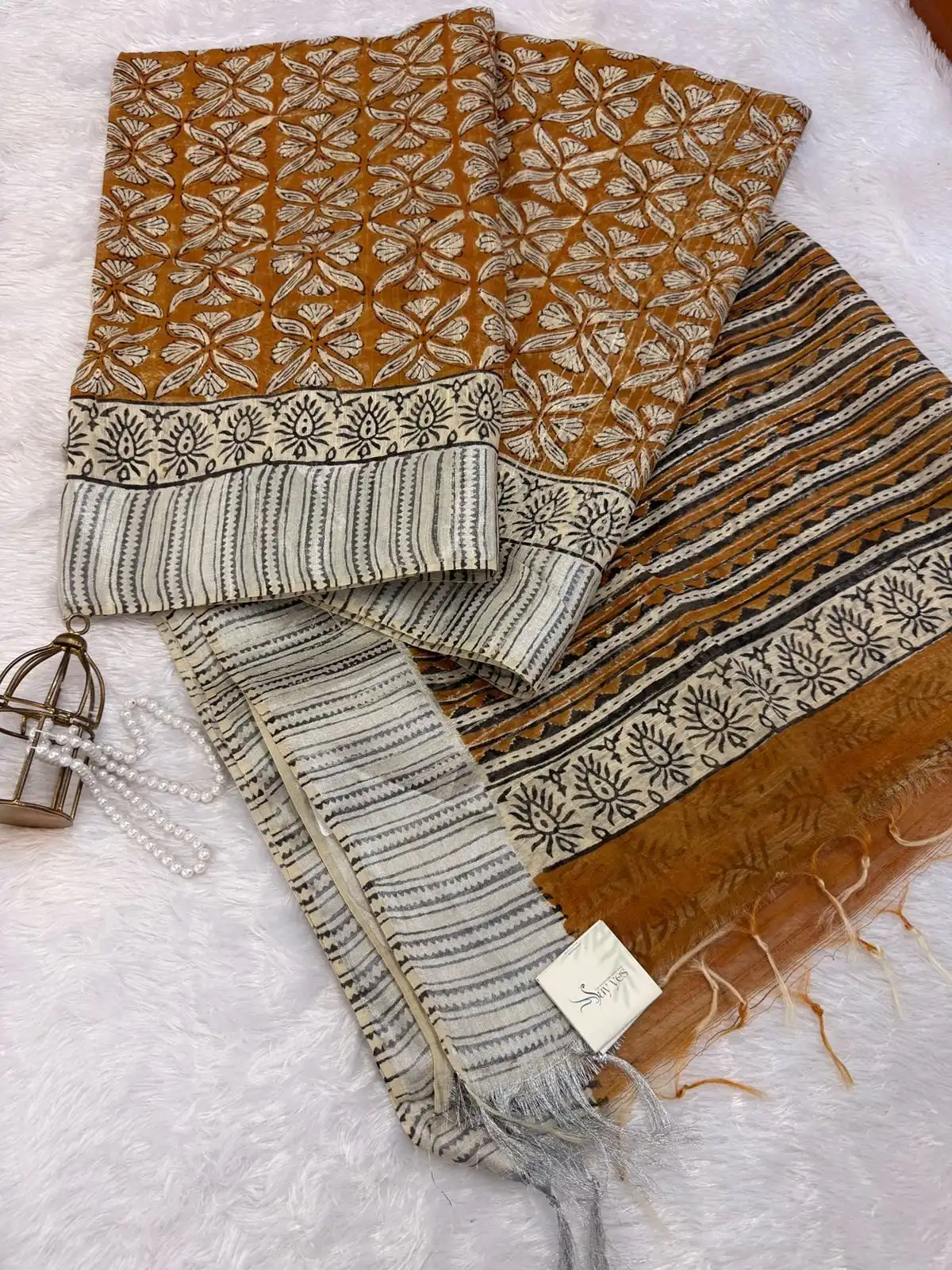 ec8b51b5-4e1c-441b-82be-f60d1e880f7a Semi Tussar silk - SY014 - Image 1
