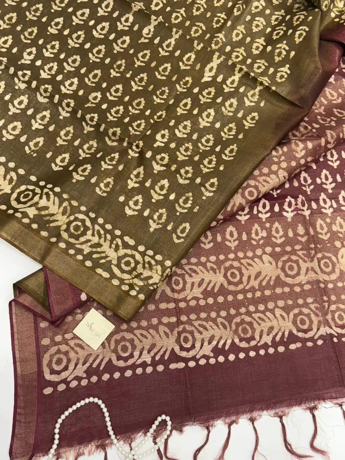 IMG-20251003-WA0062 Vaidehi (Batik silk) - Mehandi green - Image 1