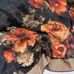 Amber light (Raw silk) - Black blooms