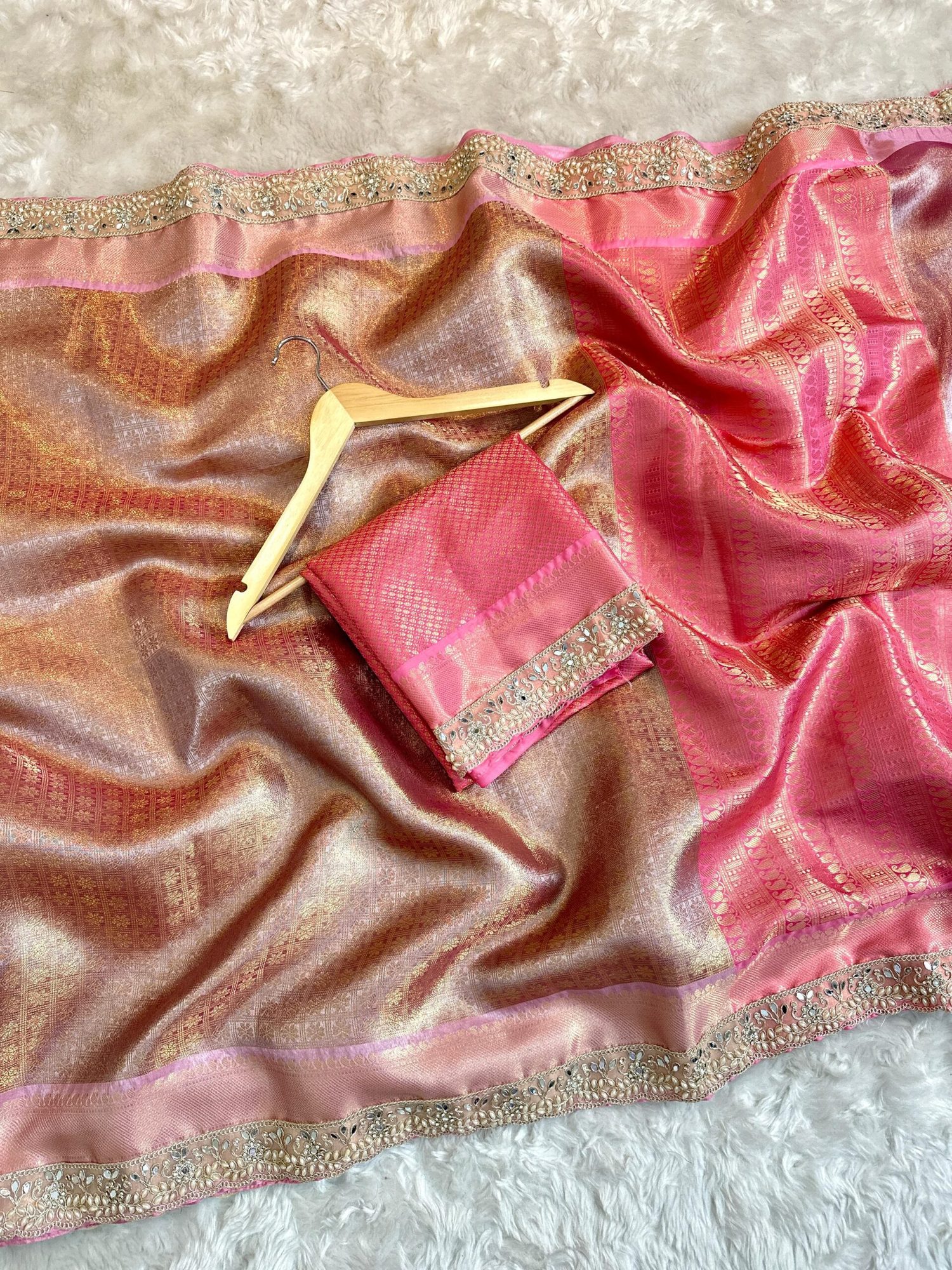 46faf95e-6fb8-4735-9f5c-17ee33227ff7 Sukhi (saree) - Peach & Mauve - Image 1