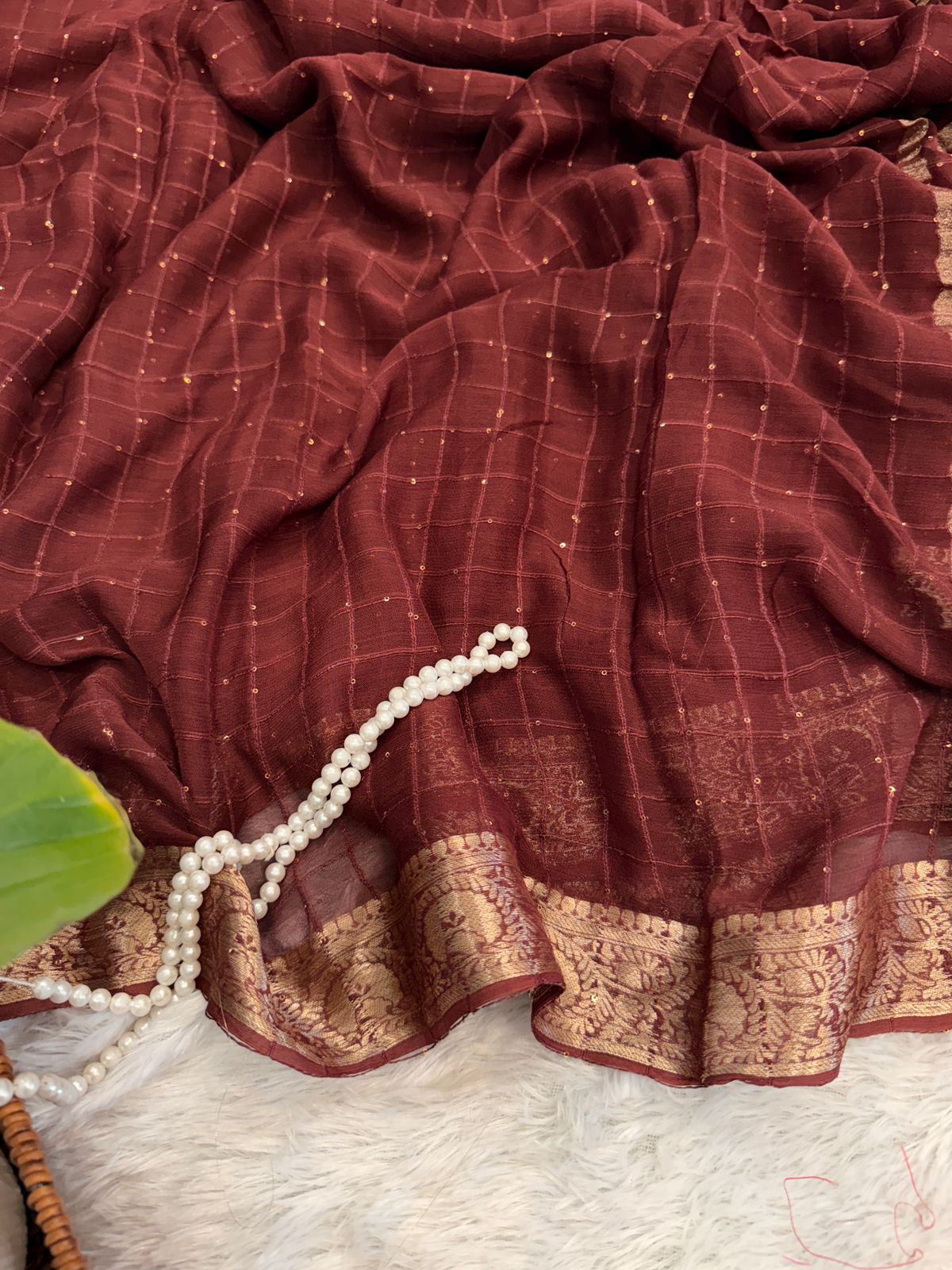50385b01-c674-4ffd-83b6-9913c20e2021 Aira (Sequinned Georgette silk) - Coffee bean - Image 1