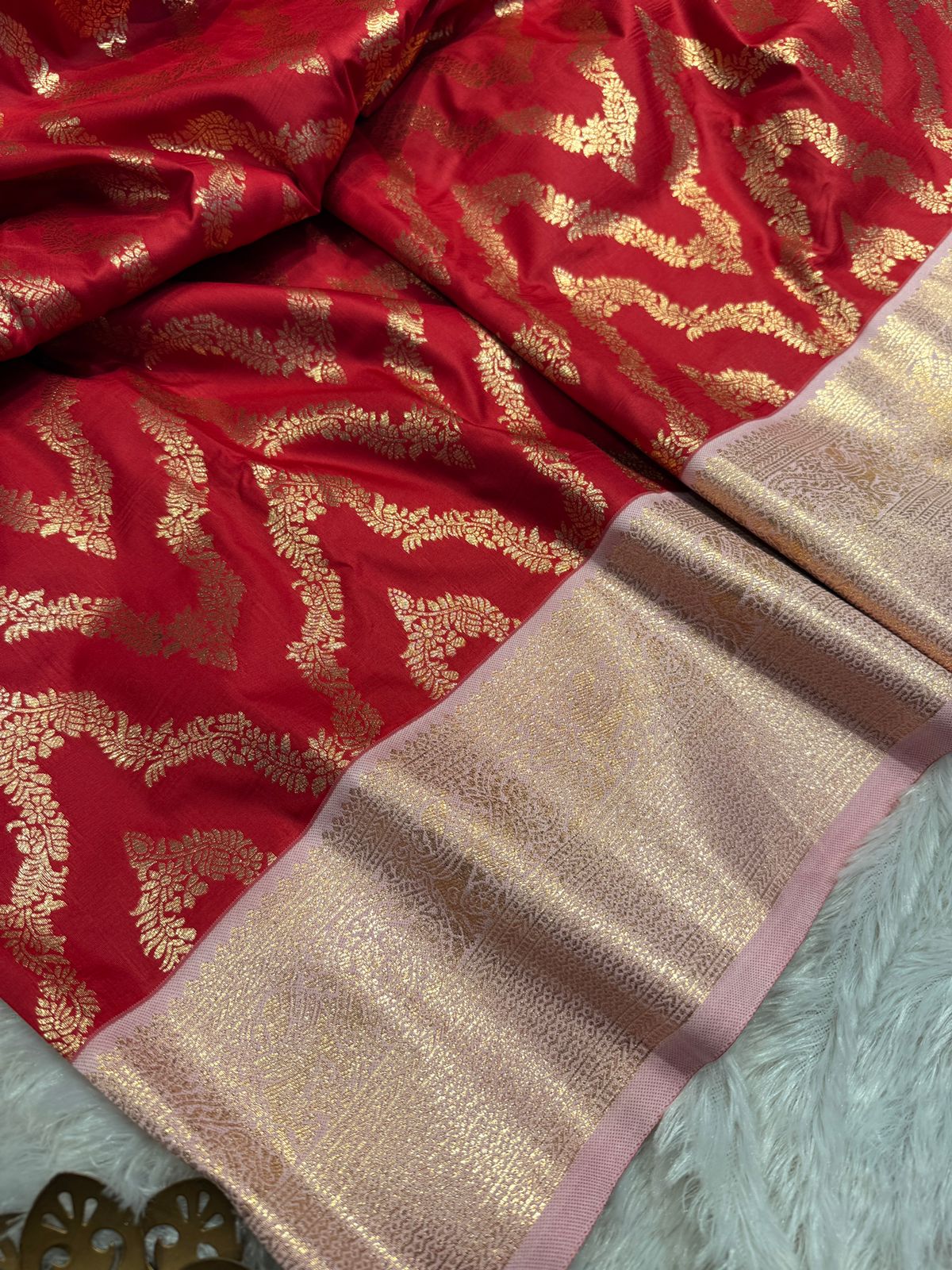 08f51790-5496-4a96-8fca-f0cc0d877ba9 Nilambari (Soft silk) - Ferrari red - Image 1