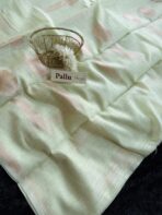 The Tulips (Silk cotton) - Soft green - Image 3