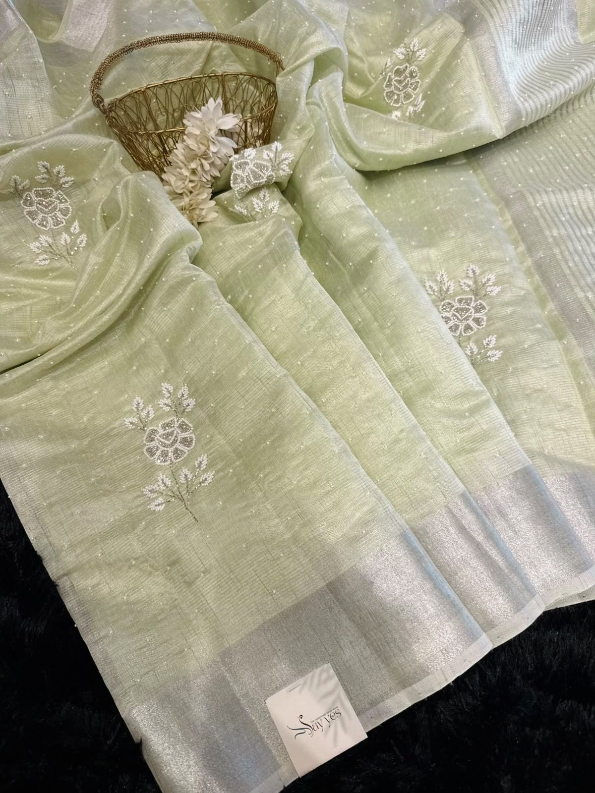 36665da2-3cab-4188-934e-257e54574f1a Muthumalar (Tissue Linen silk) - Pastel green - Image 1