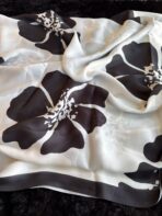 The fairy (Satin silk) - Monochrome