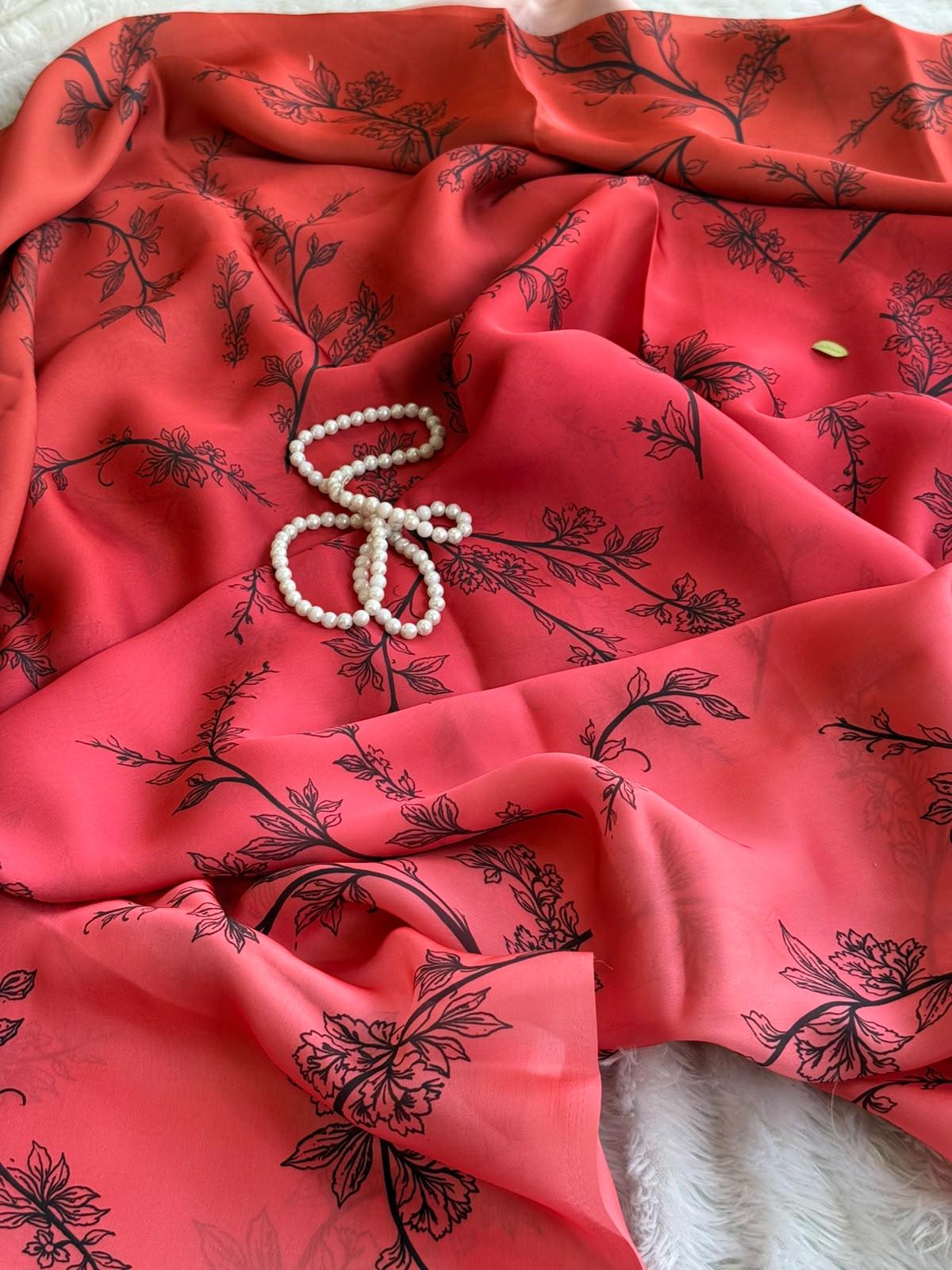 9cae902d-2458-486f-9f4a-a13e5291ad07 The fairy (Satin silk) - Pinks - Image 1
