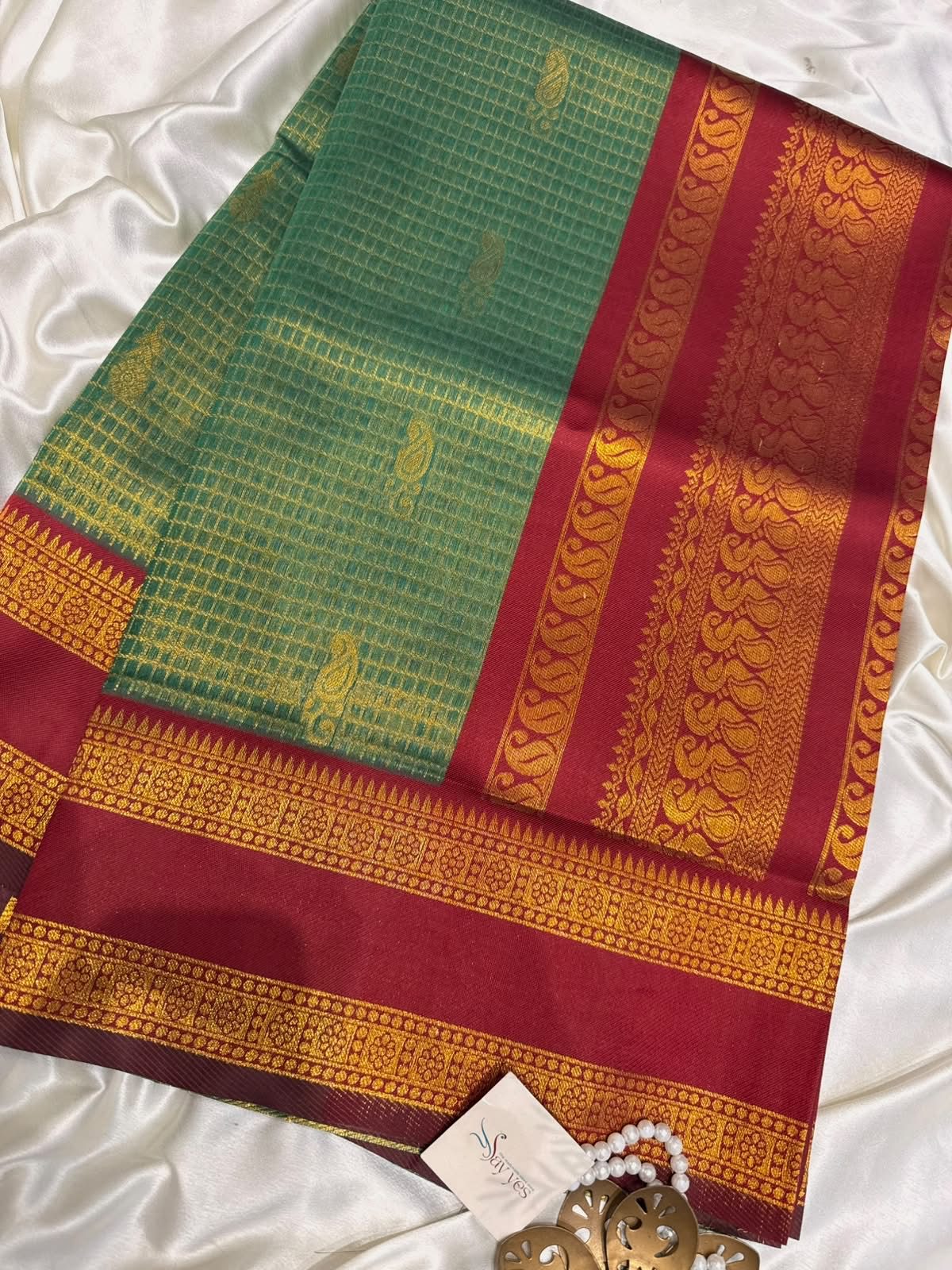 e1f275ba-41da-460b-815a-5f4688867e8b Mohini (Semi silk) - Emerald Green - Image 1