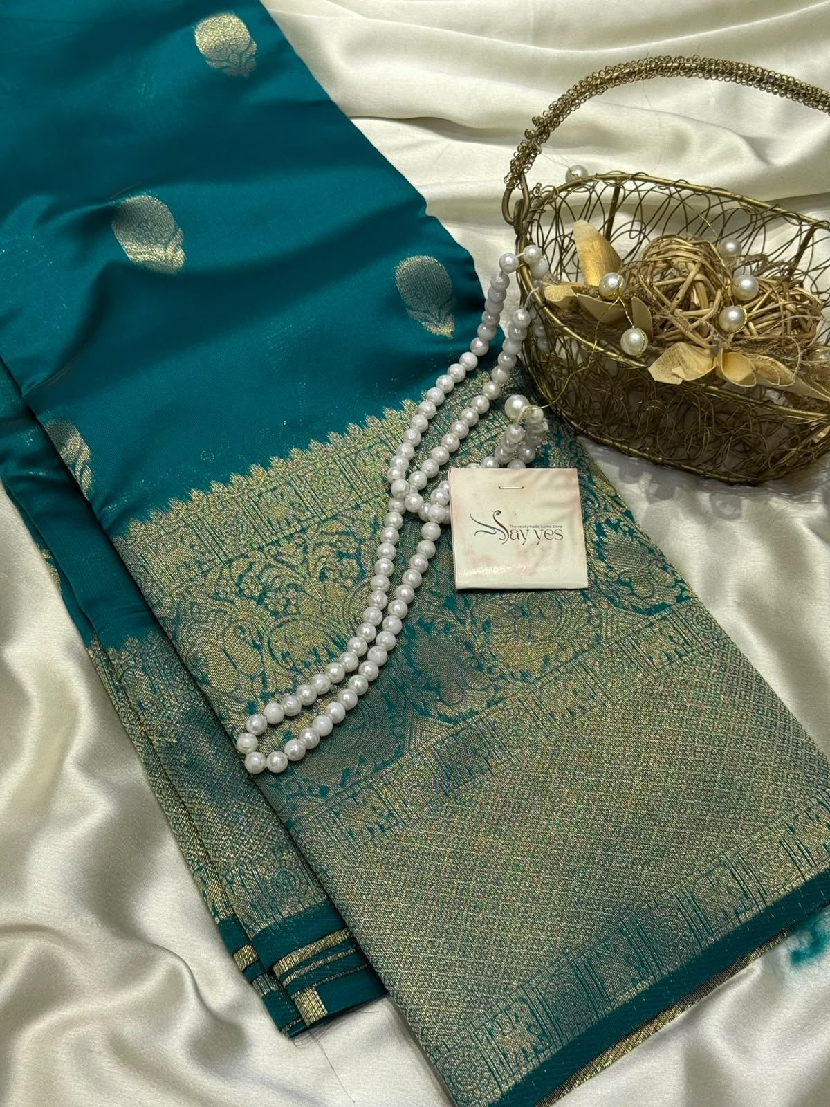 7c57ccaf-e9c6-4f08-8503-5d5937585962 Athira (Semi silk) - Peacock green - Image 1