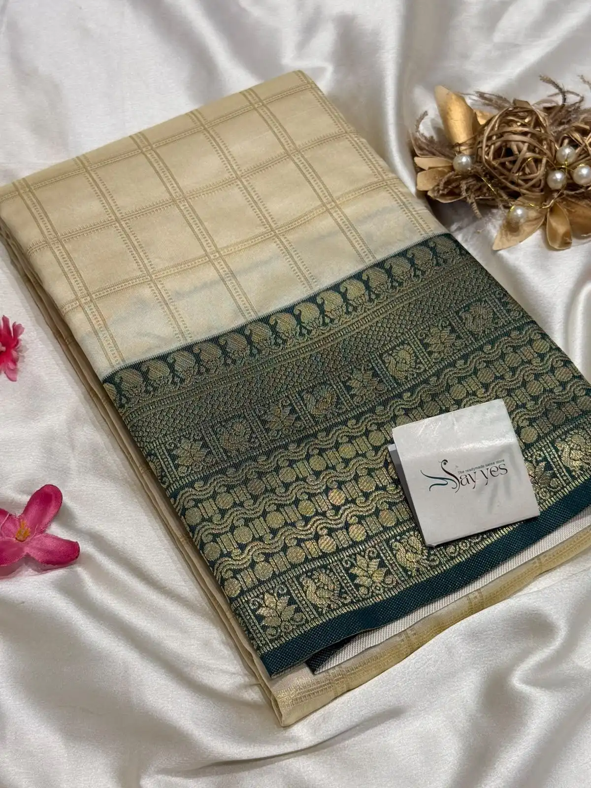 bd3b207e-691b-41f5-906e-347f1d540949 Anagha (Soft silk) - Pearl & Bottlegreen - Image 1