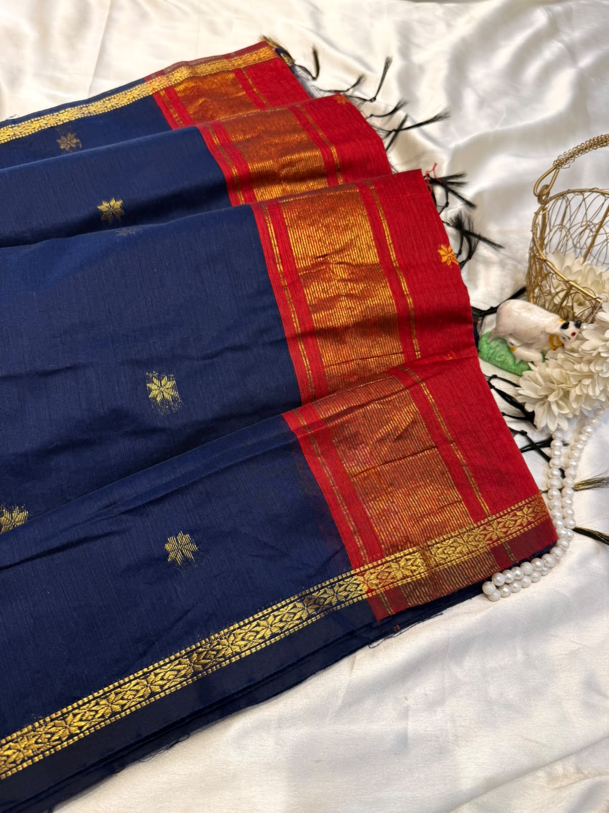 0b378c2d-4a1e-4132-8430-e10adf9a977a Maheshwari (Silk cotton) - Navy & Maroon - Image 1
