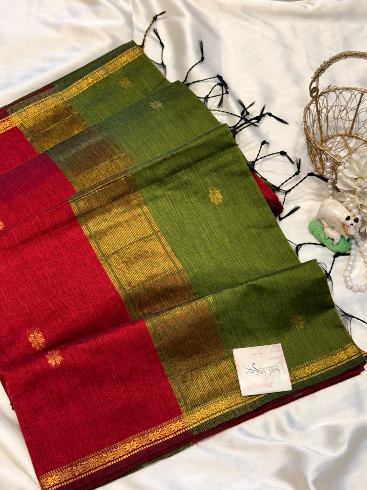 59ab18c5-cf51-40f1-93f1-f7be221a3d31 Maheshwari (Silk cotton) - Crimson & Green - Image 1