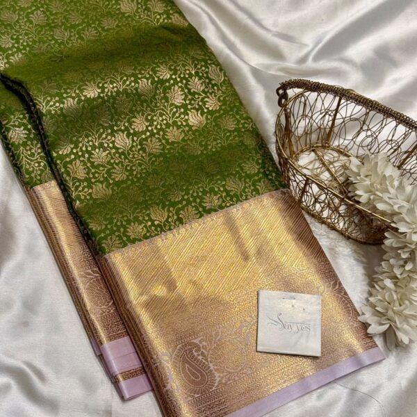 Thozhi (Kanchi Semi silk) - Parrot green