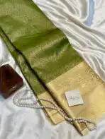 Thozhi (Kanchi Semi silk) - Green & Ivory