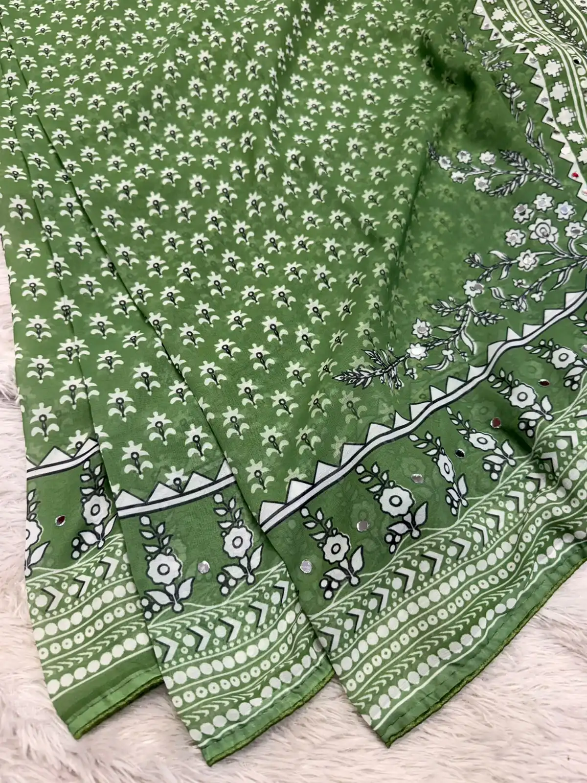 7fb02a8f-bde1-4ef2-ac93-e0532811ff91 Katrina (RTW Georgette) - Green - Image 1