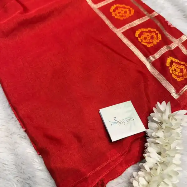 Yamini (Viscose silk) - Scarlet red